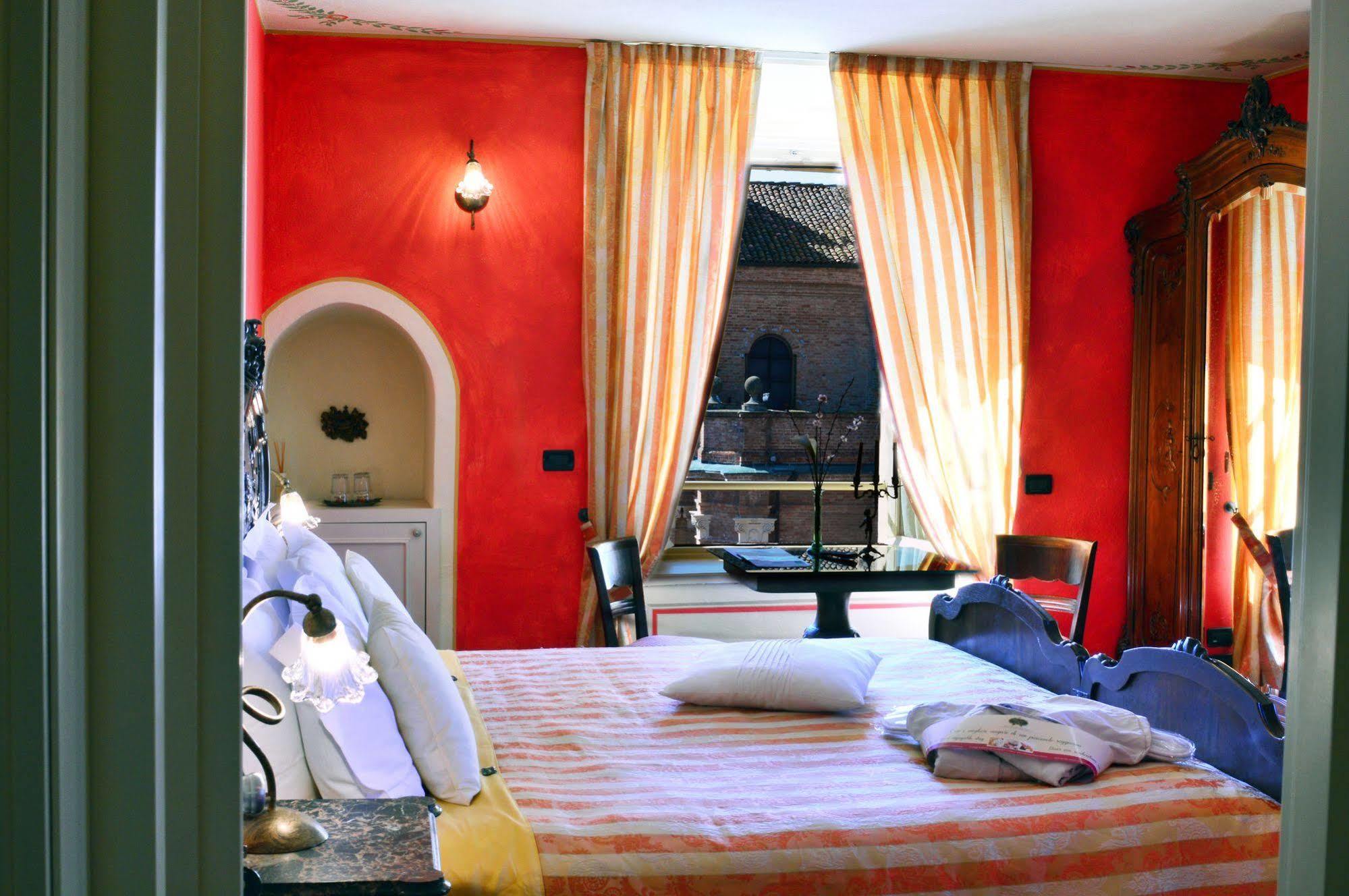 La Foresteria Del Castello - Wellness Hotel In Dimora Storica Castell'Alfero Exterior photo